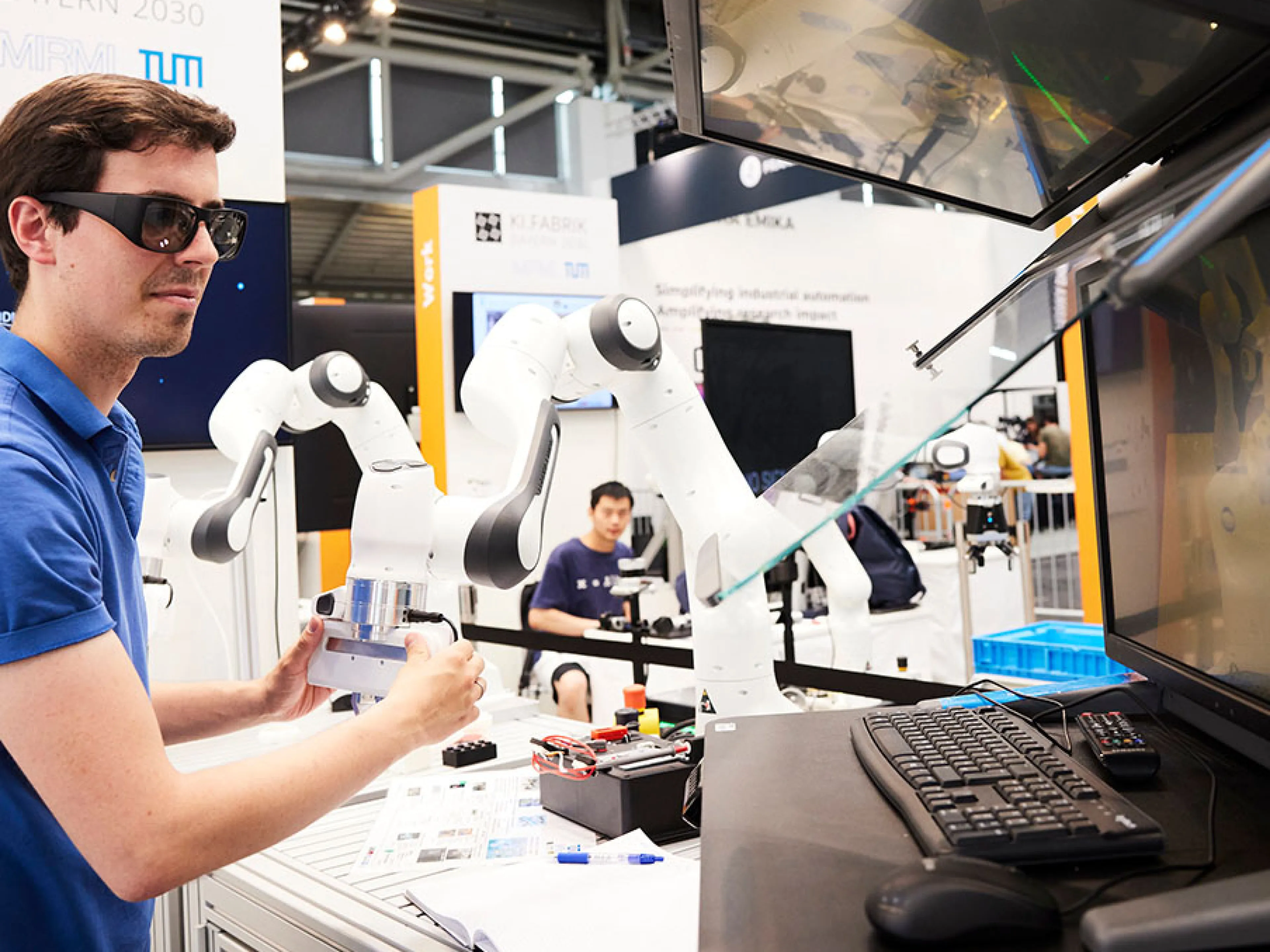 Die Automatica zeigt: Künstliche Intelligenz ist überall, vom Greifer bis zum Cobot