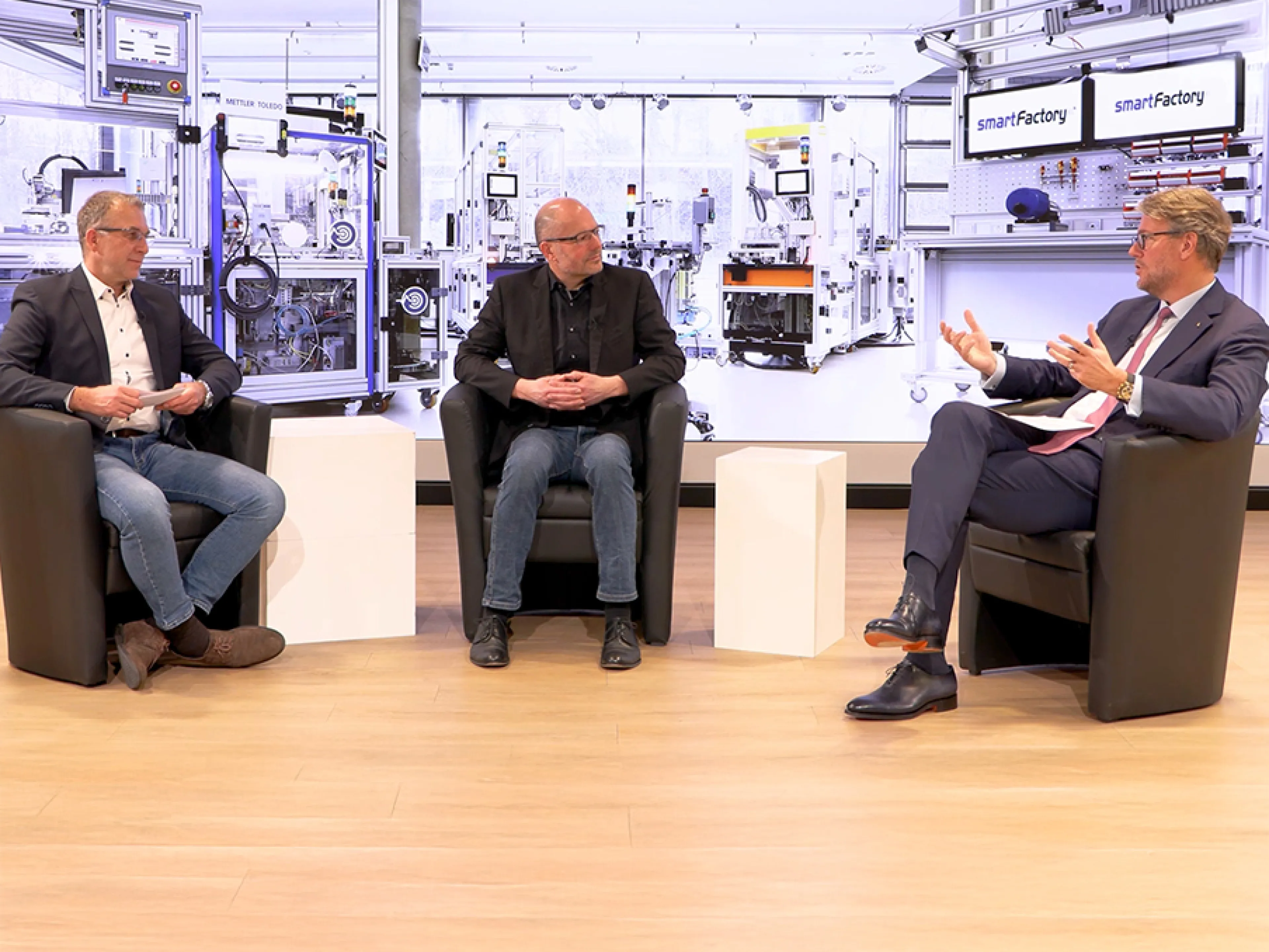 Das Gespräch über digitale Zwillinge mit Prof. Martin Ruskowski und Philip Harting wurde von Dr. Ingo Herbst moderiert