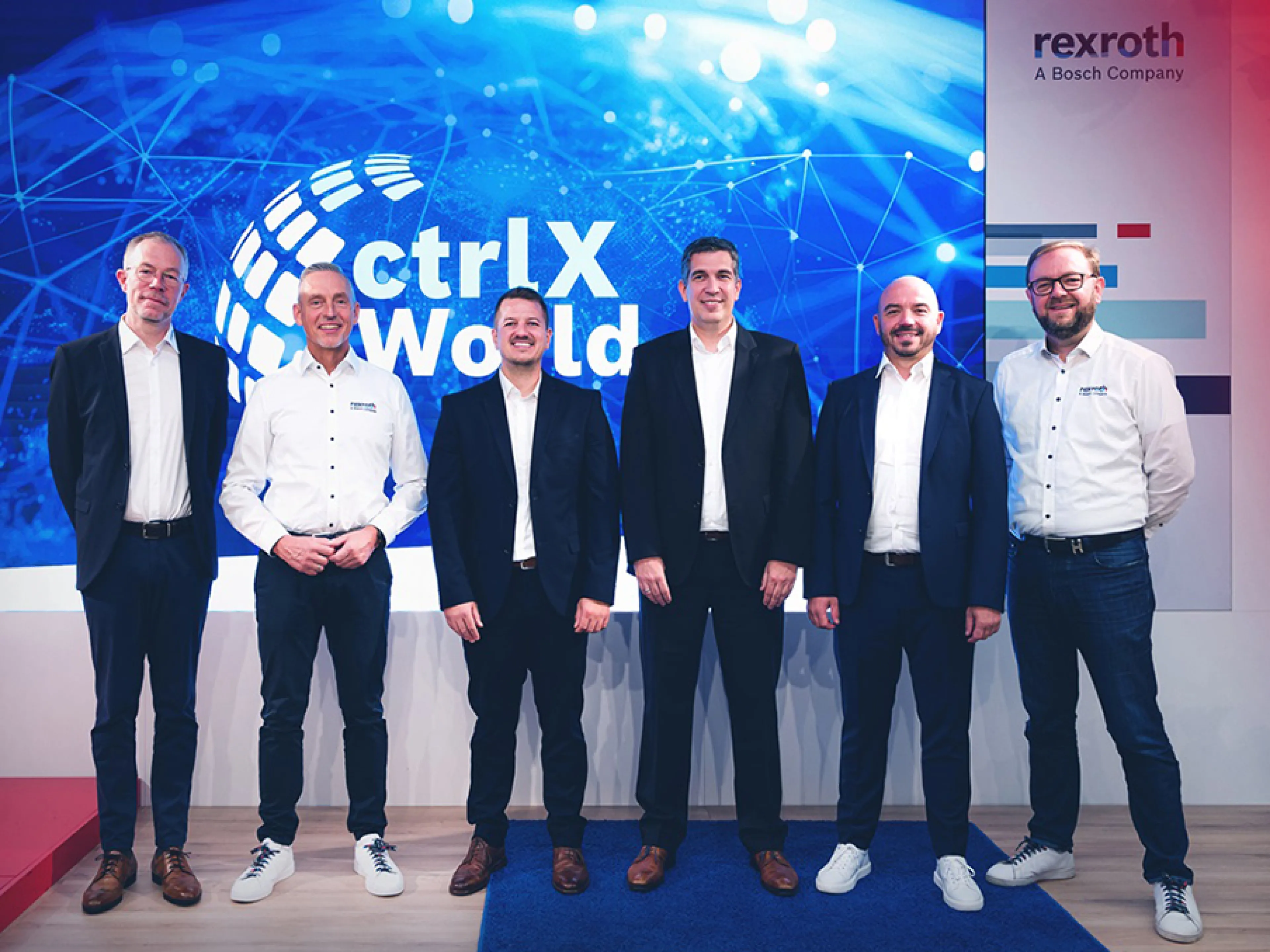 v.l.n.r.: Christian Lumpe, Schmersal, Steffen Winkler, Bosch Rexroth, Stefan Schmitt, Christian Kessler, Tobias Nittel, SEW-Eurodrive, Hans Michael Krause, Bosch Rexroth, Bild: Bosch Rexroth v.l.n.r.: Christian Lumpe, Schmersal, Steffen Winkler, Bosch Rexroth, Stefan Schmitt, Christian Kessler, Tobias Nittel, SEW-Eurodrive, Hans Michael Krause, Bosch Rexroth