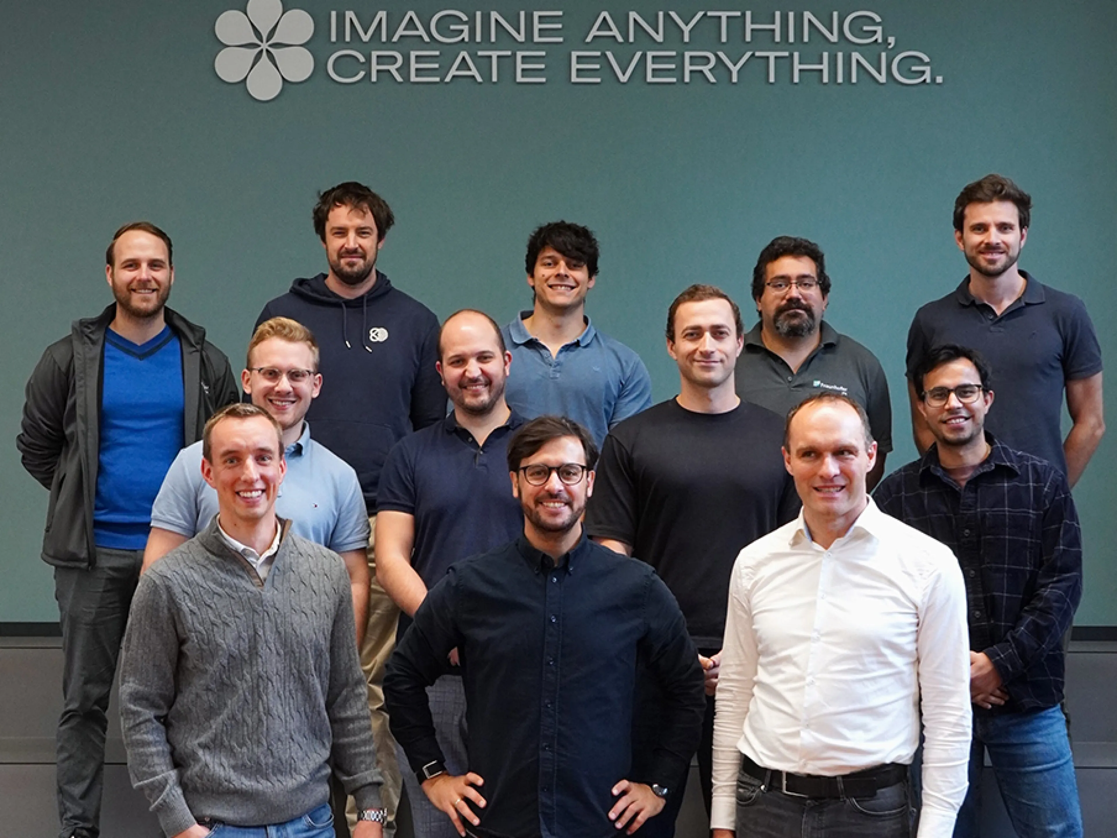 Simon Schmidt (1.v.l.,R.u.) Leitung Forschungs- und Innovationszentrum für KI-basierte Robotik, mit seinem Fraunhofer IPA-Team in den „IPAI Spaces" in Heilbronn 