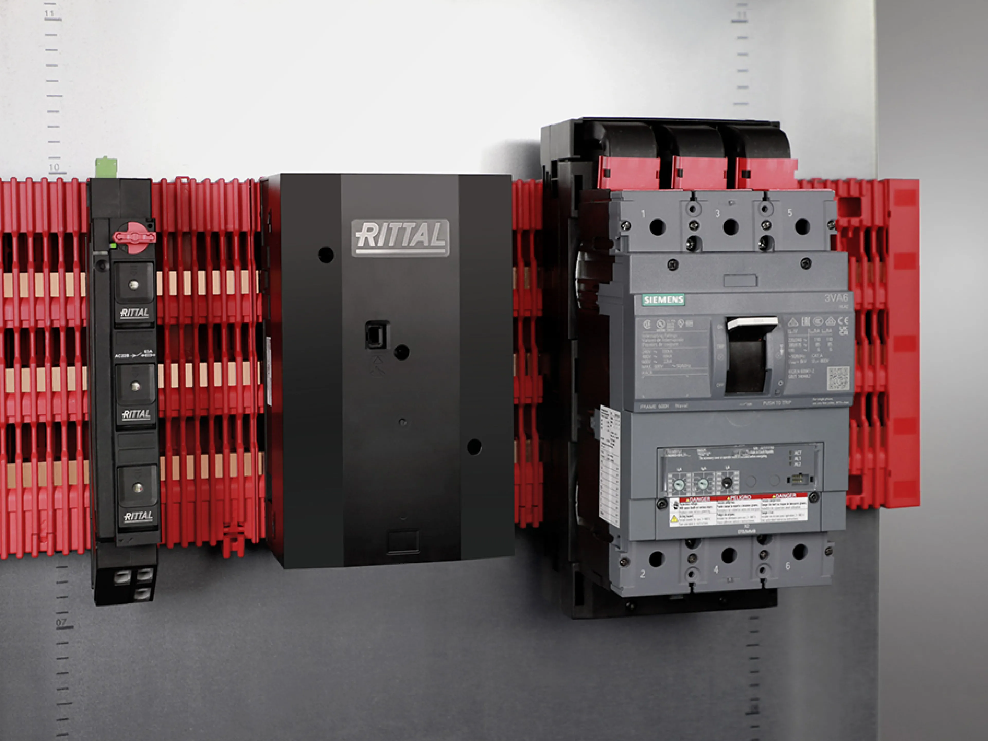 Rechenzentrums-Infrastruktur: Neue Anwendungen durch aufeinander abgestimmte Komponenten von Siemens und Stromverteilungs-Plattformen „wie RiLineX“ von Rittal Energy & Power Solutions