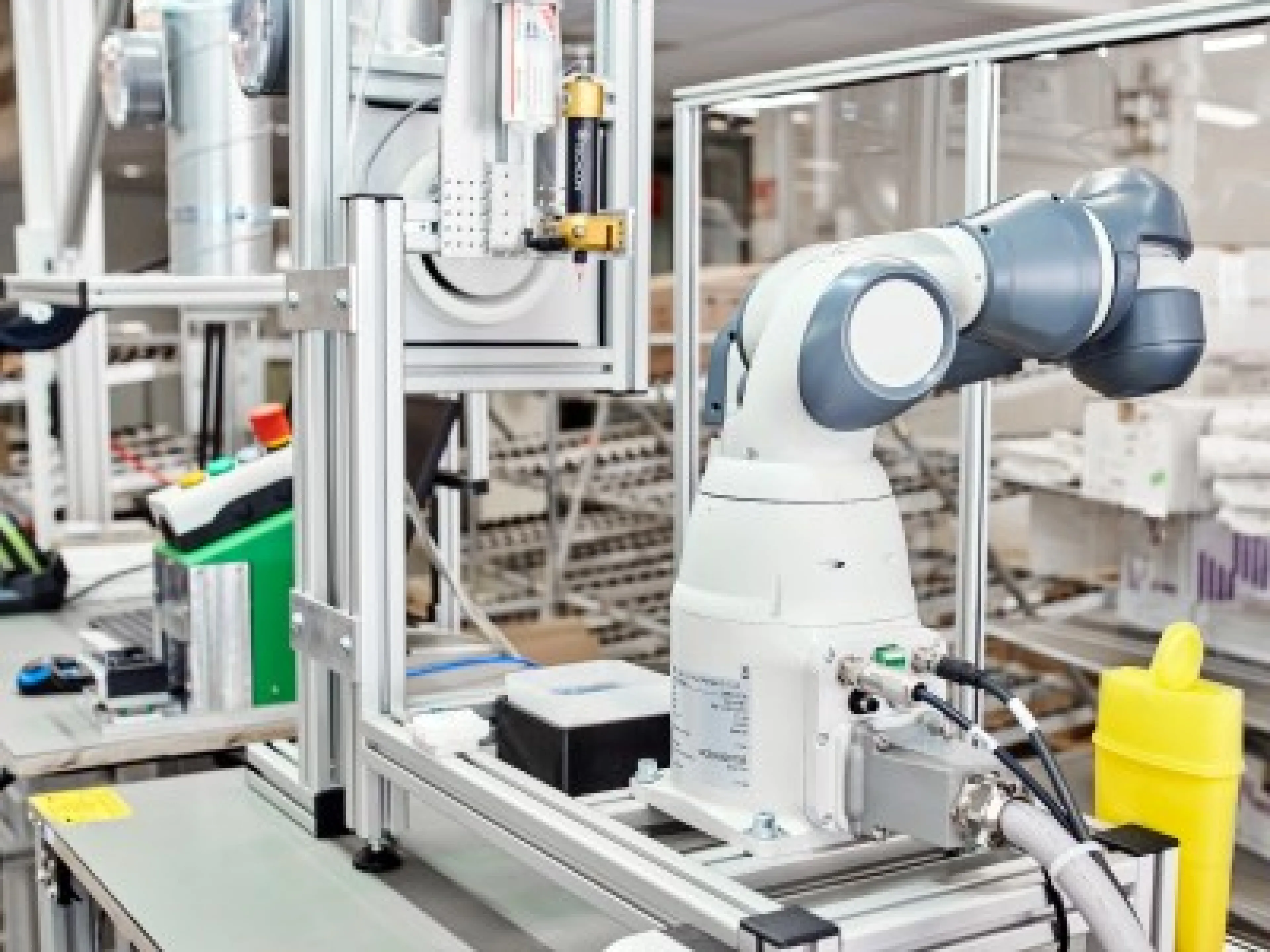 Um das Design innerhalb kurzer Iterationen anpassen zu können, setzt GE Healthcare auf den Single-arm Yumi (IRB 14050) von ABB Robotics