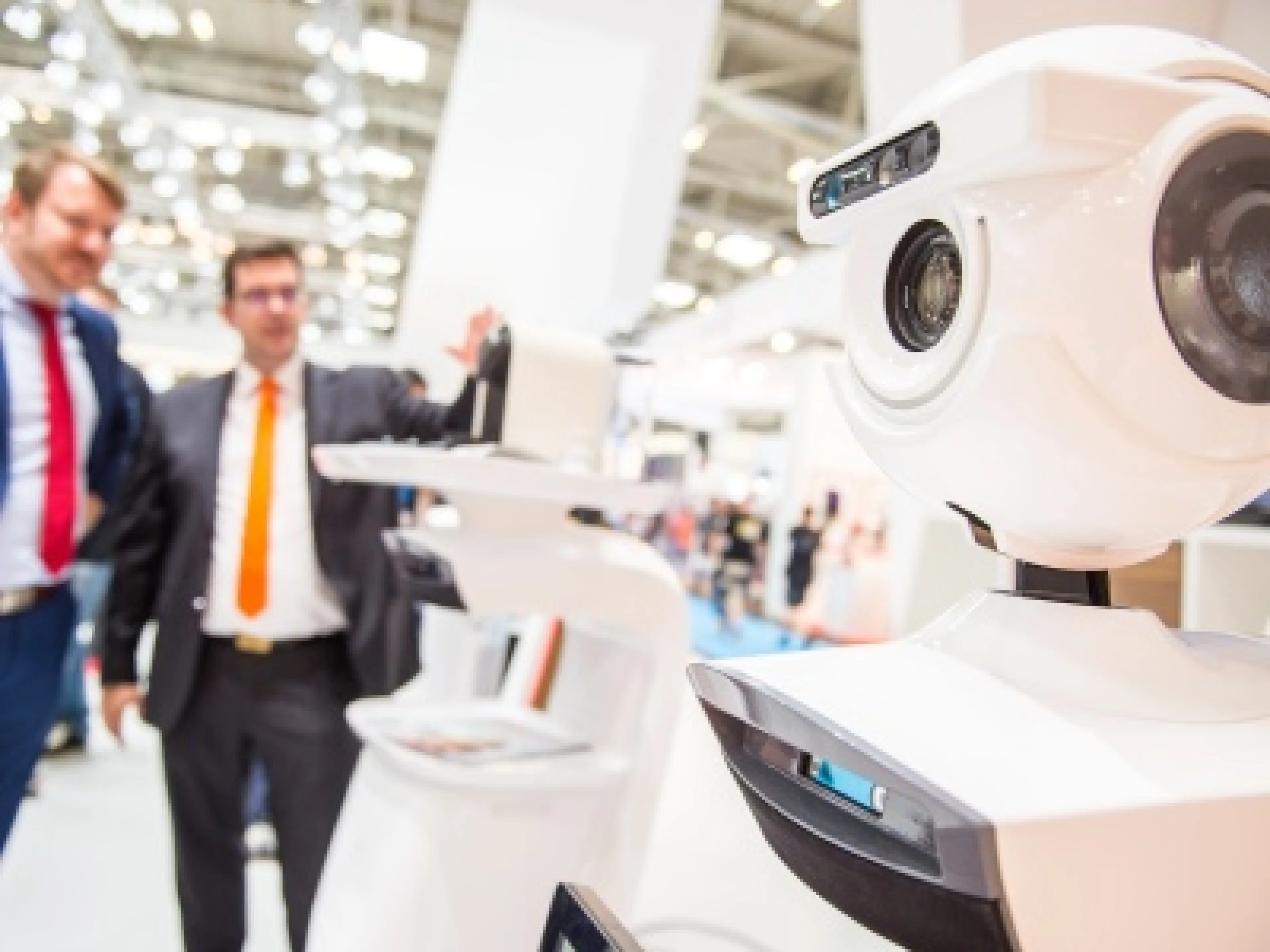 Kuka zeigte auf der Automatica in Halle A4 wie die Welten der Mechatronik und Digitalisierung verschmelzen