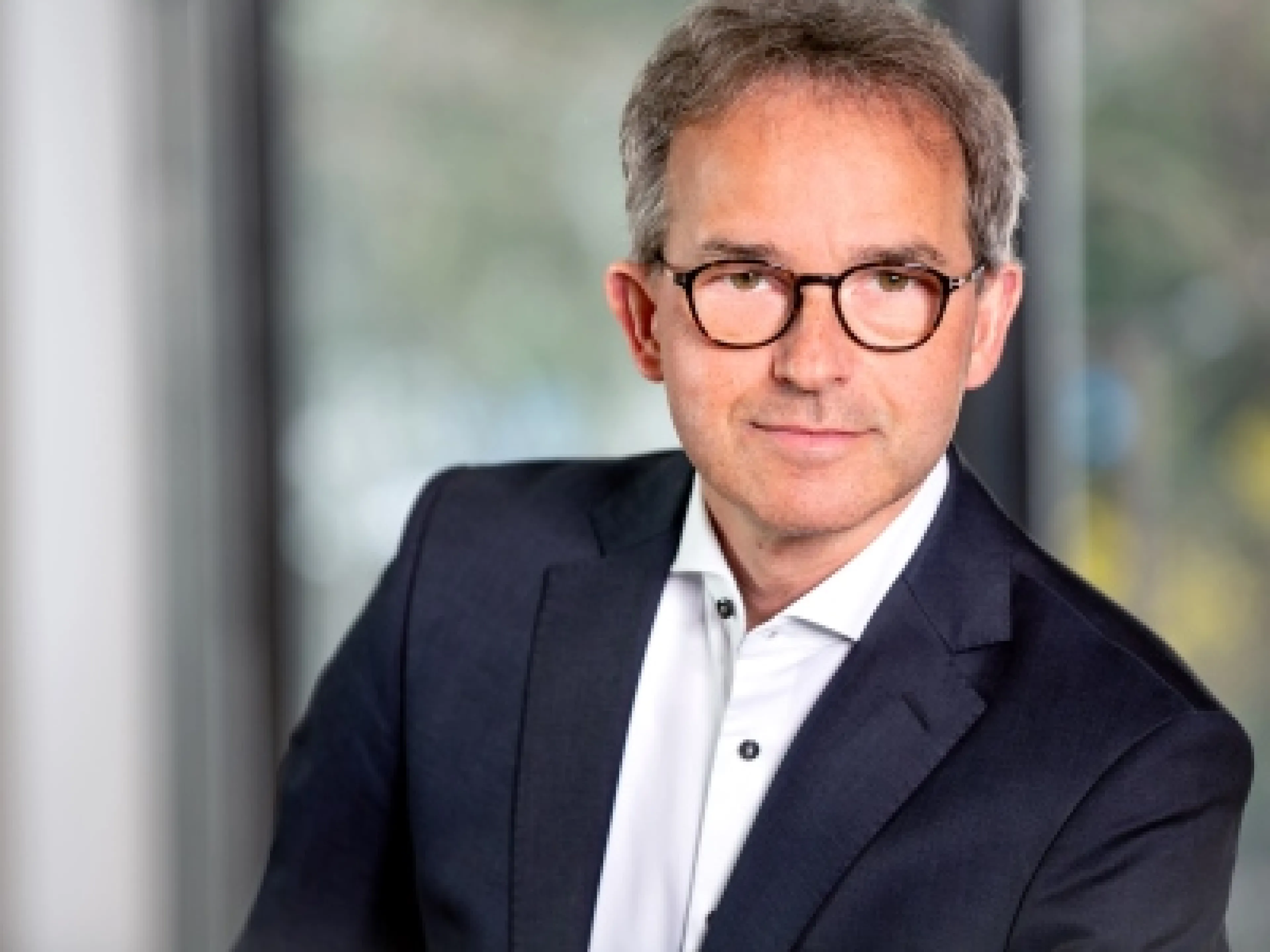 Marktführer für Industrieautomatisierung setzt Wachstumskurs fort und erweitert das Management-Team mit Oliver Gronau als CCO