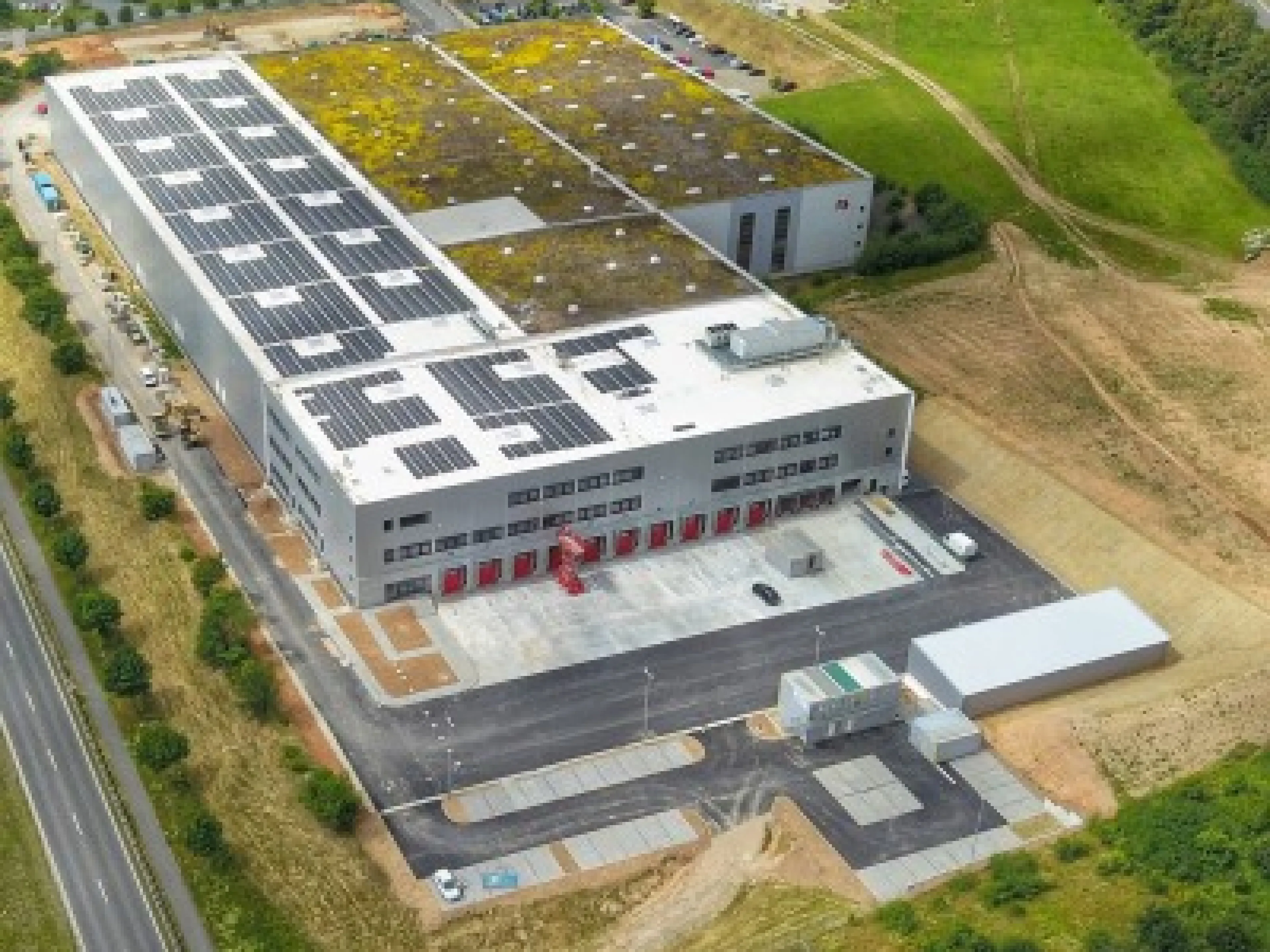 Im Zuge der Erweiterung des Gebäudes von RS Components installiert Dematic ein zehn-gassiges Dematic Multishuttle-System mit 300.000 Behälterstellplätzen