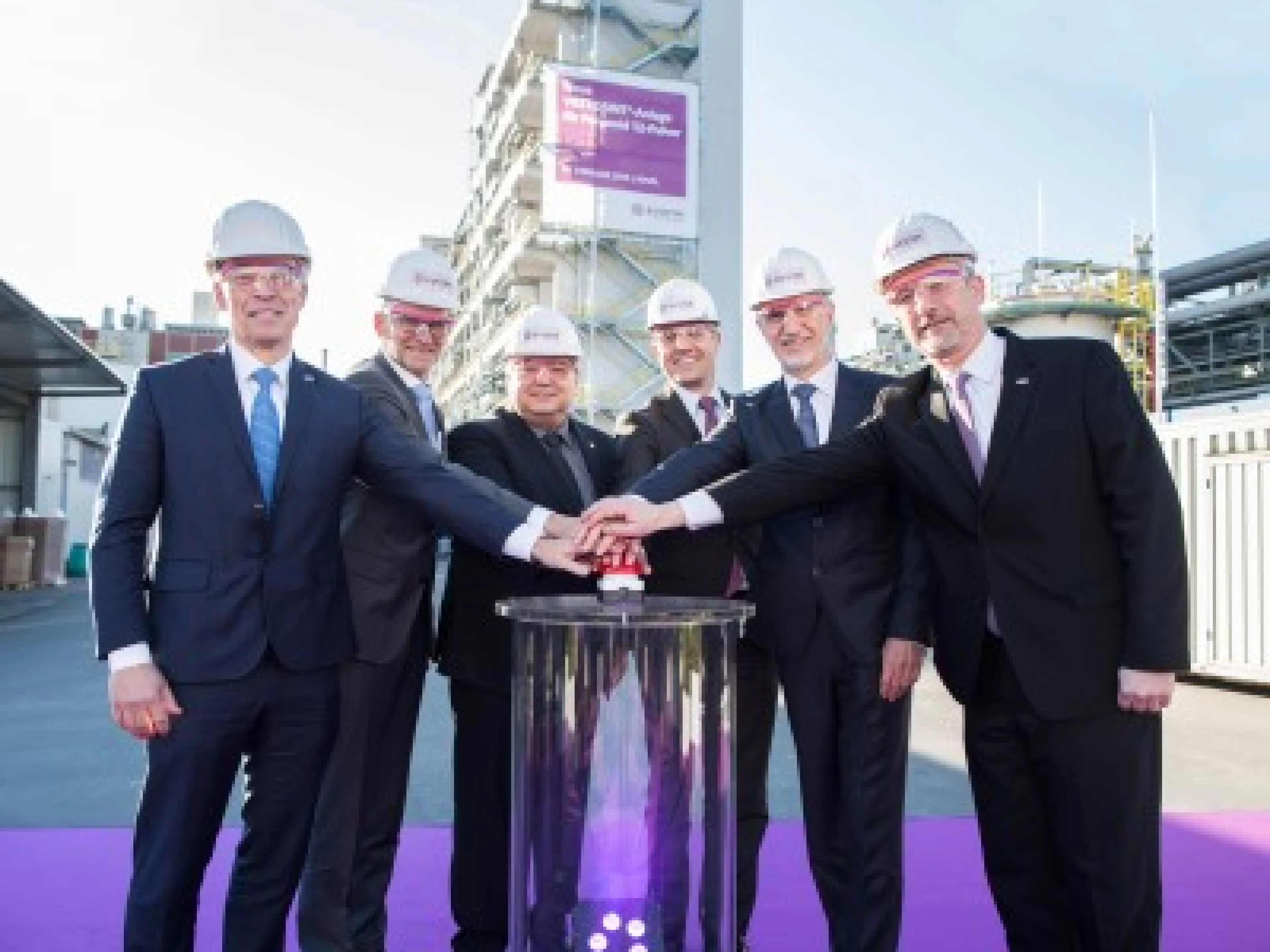 Evonik eröffnet neue Anlage für Polyamid 12-Pulver in Marl