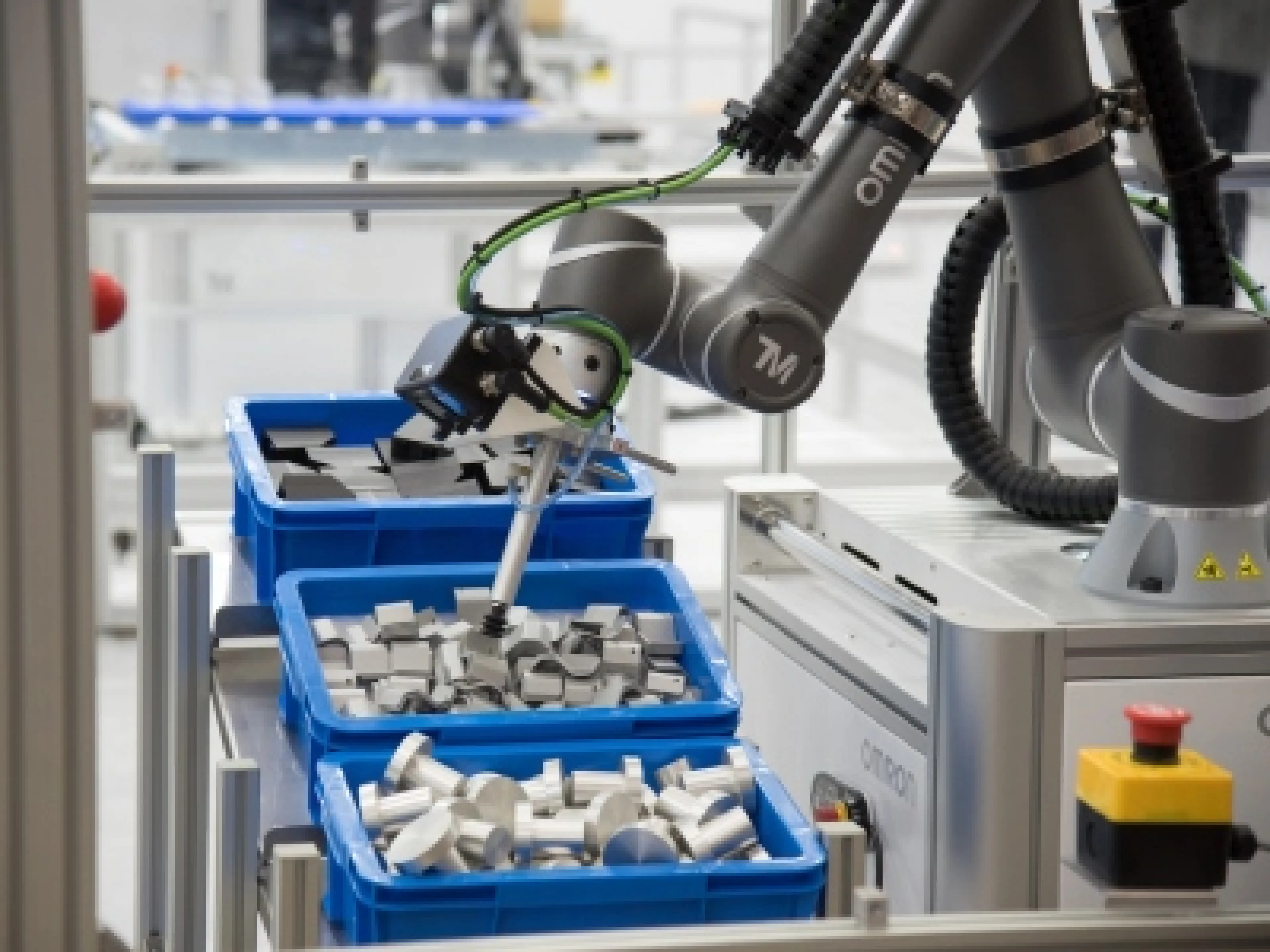 Flexible Hochgeschwindigkeits-3D-Kommissionierung zeigt, wie Unternehmen anstrengende Beladungsaufgaben bei bereits vorhandenen Linien automatisieren können