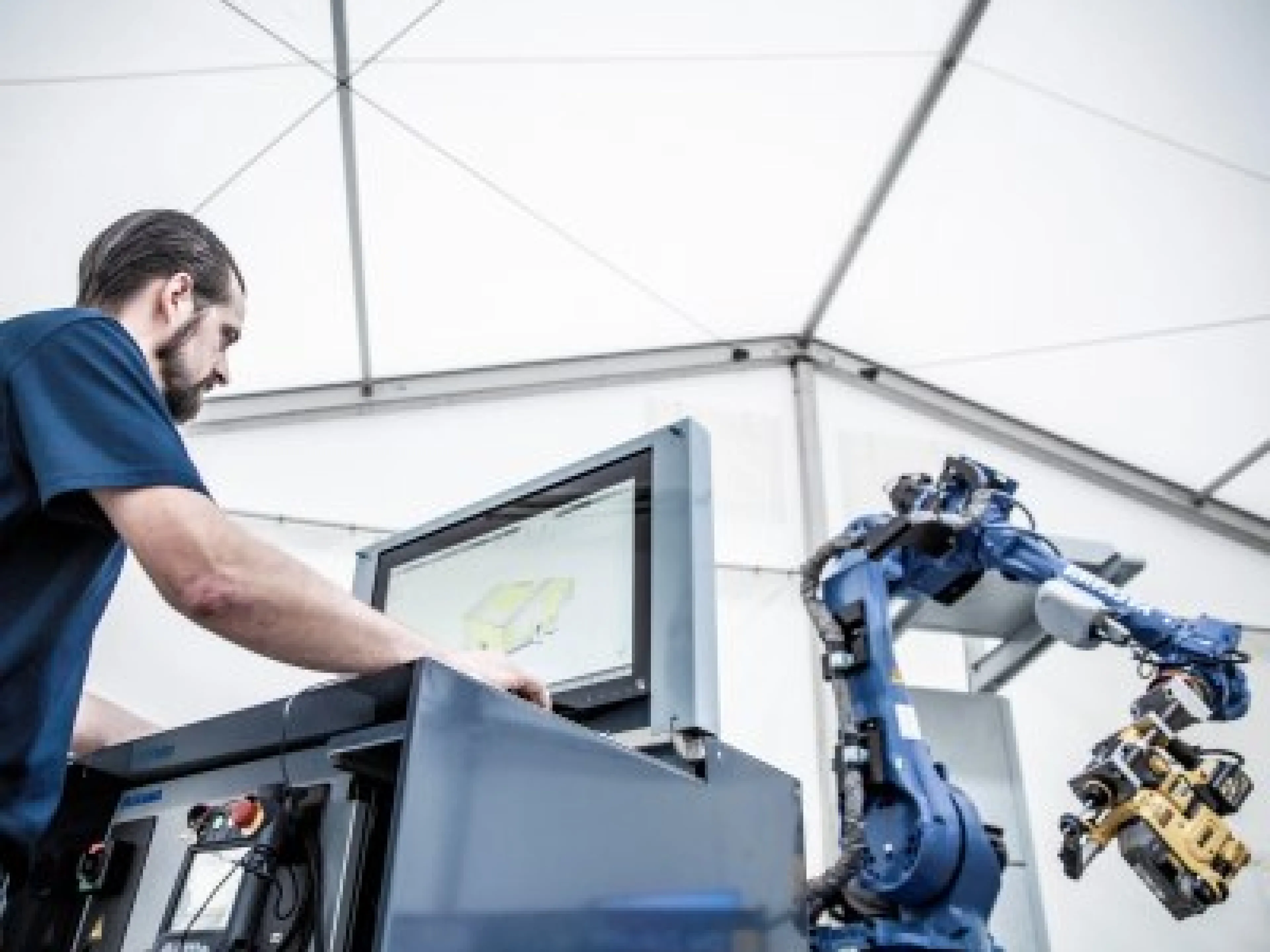 Für die Programmierung des Bohrroboters wird ein BIM-Modell des Raums, in dem der Bohrvorgang stattfinden soll, im System eingelesen