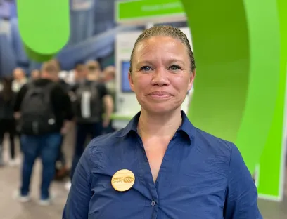 Jessica Bethune von Schneider Electric im EAD-Talk-Interview, Bild: EAD-portal.de / Susanne Woggon Jessica Bethune von Schneider Electric