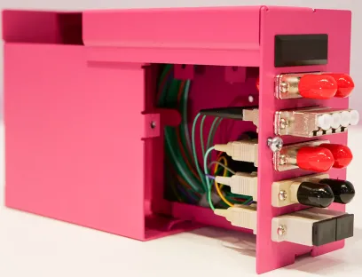Spleißbox „FIMP-M-2“ für die Glasfaserverteilung, Bild: Eks Engel Mit der Spleißbox „FIMP-M-2“ hat Eks Engel eine einfache Lösung für die Glasfaserverteilung entwickelt