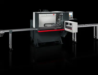 Das neue Punching Terminal „PT S4“ ermöglicht kleineren Schaltanlagenbauern einen einfachen Einstieg in die automatisierte Stromschienenbearbeitung, Bild: Rittal Das neue Punching Terminal „PT S4“ von Rittal Automation Systems ermöglicht kleineren Schaltanlagenbauern einen einfachen Einstieg in die automatisierte Stromschienenbearbeitung