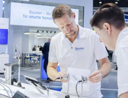 In der Baumer Sensorwerkstatt können SPS-Besucher die neuesten Sensorlösungen von Baumer ausgiebig testen und ausprobieren. Bild: Baumer
