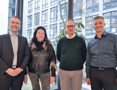 Neuer MES DACH Verband-Vorstand: Jan-Philipp Liersch (2. Vorstand), Sybille Strobl (4. Vorstand), Angelo Bindi (1. Vorstand) und Ronald Heinze (3. Vorstand)