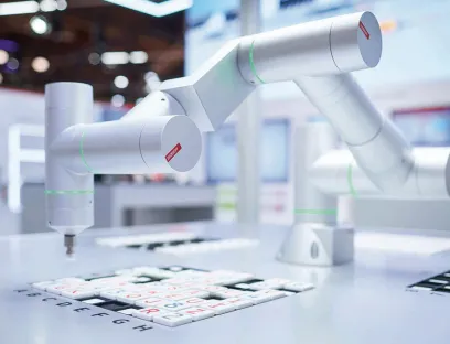 Physical AI in der Praxis: „TwinCAT CoAgent“ übersetzt natürliche Sprache in Maschinenbefehle und ermöglicht die intuitive Steuerung komplexer mechatronischer Systeme