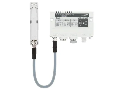 Das Wireless System „EXW1“ überträgt Signale störsicher per Frequenzhopping im 2,4 GHz Band und reduziert Verkabelungsaufwand deutlich. Die Reichweite von bis zu 100 Metern, IP67 Schutz und Protokolle wie Profinet, OPC UA oder IO Link erleichtern flexible Maschinenlayouts und schnelle Werkzeugwechsel