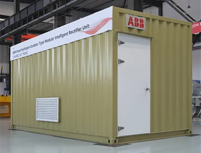 Außenansicht des containerisierten Stromgleichrichters: Vorgeprüft und vormontiert wird die Inbetriebnahme beschleunigt, Bild: ABB Außenansicht des containerisierten Stromgleichrichters von ABB