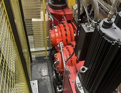 Die beiden Walzenantriebe bei Freudenberg Sealing leisten jeweils 55 Kilowatt und nutzen einen Hägglunds „CA100” Hydromotor mit einem Nenndrehmoment von 25.000 Nanometer, Bild: Freudenberg Sealing Die beiden Walzenantriebe bei Freudenberg Sealing leisten jeweils 55 Kilowatt und nutzen einen Hägglunds „CA100” Hydromotor mit einem Nenndrehmoment von 25.000 Nanometer