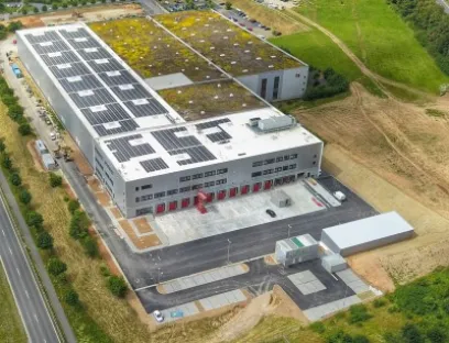 Im Zuge der Erweiterung des Gebäudes von RS Components installiert Dematic ein zehn-gassiges Dematic Multishuttle-System mit 300.000 Behälterstellplätzen, Bild: RS Components Im Zuge der Erweiterung des Gebäudes von RS Components installiert Dematic ein zehn-gassiges Dematic Multishuttle-System mit 300.000 Behälterstellplätzen