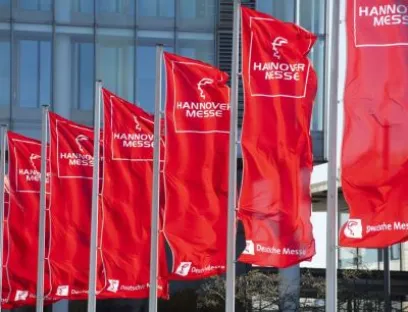 Die geplante Hannover Messe kann dieses Jahr nicht stattfinden. Grund ist die zunehmend kritische Lage aufgrund der Covid-19-Pandemie und eine Untersagungsverfügung der Region Hannover. Demnach darf die weltweit wichtigste Industriemesse im geplanten Zeitraum nicht ausgerichtet werden. Für die Zeit bis zur nächsten Hannover Messe im April 2021 wird ein digitales Informations- und Netzwerkangebot Ausstellern- und Besuchern die Möglichkeit zu wirtschaftspolitischer Orientierung und technologischem Austausch bieten, Bild: Deutsche Messe Die geplante Hannover Messe kann dieses Jahr nicht stattfinden