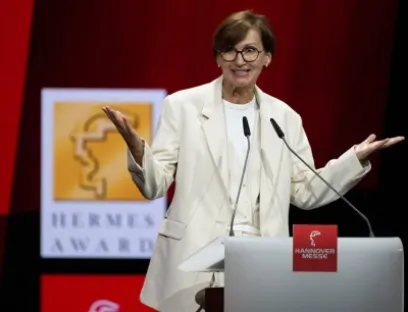 Bettina Stark-Watzinger, Bundesministerin für Bildung und Forschung wird den Preis übergeben, Bild: Deutsche Messe Bettina Stark-Watzinger, Bundesministerin für Bildung und Forschung