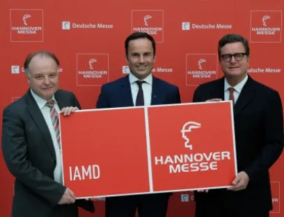(v.l.n.r) Dr. Gunther Kegel, Vorsitzender der Geschäftsführung Pepperl + Fuchs, Vorstand des ZVEI-Fachverbands Automation, ZVEI Vorstandsmitglied sowie Vorsitzender des Ausstellerbeirats der Industrial Automation; Dr. Jochen Köckler, Mitglied des Vorstandes der Deutschen Messe, Hannover und Christian H. Kienzle, Geschäftsführer Argo-Hytos, Vorstand des VDMA-Fachverbands Fluidtechnik und Vorsitzender des MDA-Präsidiums auf der Pressekonferenz am 31. März 2017, Bild: Deutsche Messe AG Pressekonferenz am 31. März 2017 - Hannover Messe