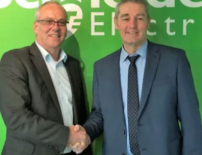 Ottmar Himmelsbach (links) und Philippe Briard, Bild: Schneider Electric Ottmar Himmelsbach (links) und Philippe Briard