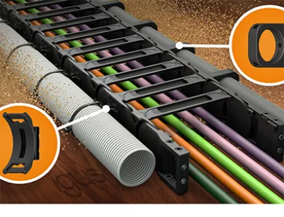 Energieführungskette mit neuem Schlauchhalter und Außenlasche, Bild: Igus Igus Energieführungskette Schlauchhalter