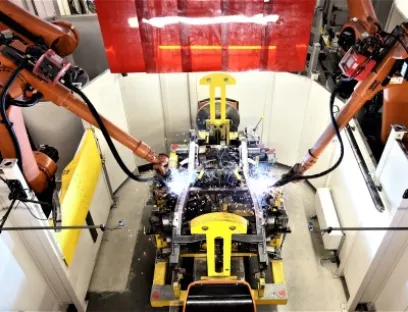 Mit Kukas Schweißtechnologie fertigt Magna zukünftig die Leiterrahmen der elektrischen Mercedes G-Klasse, Bild: Kuka Mit Kukas Schweißtechnologie fertigt Magna zukünftig die Leiterrahmen der elektrischen Mercedes G-Klasse