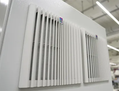 Filterlüfter steuern bei außerplanmäßigem Temperaturanstieg über Notkühlfunktion aktiv gegen, um Komponenten vor Überhitzung zu schützen, Bild: Rittal Filterlüfter von Rittal steuern bei außerplanmäßigem Temperaturanstieg über Notkühlfunktion aktiv gegen