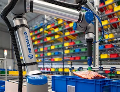 Die 3D-Bildverarbeitungssoftware „Simatic Robot Pick AI“ ermöglicht Robotern das Greifen beliebiger Artikel in Lagerkommissionier-Aufgaben, unabhängig von Form und Größe, Bild: Siemens Die 3D-Bildverarbeitungssoftware „Simatic Robot Pick AI“ ermöglicht Robotern das Greifen beliebiger Artikel in Lagerkommissionier-Aufgaben, unabhängig von Form und Größe
