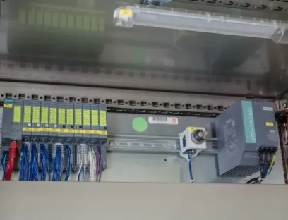 Über die dezentrale Peripherie ET200SP werden die Anlagendaten gesammelt und dann für detaillierte Zustandsanalysen aufbereitet, Bild: Siemens Dezentrale Peripherie ET200SP