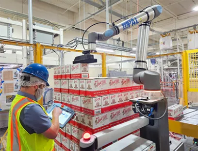 Hohe Nachfrage nach Cobots für schwere Traglasten im vierten Quartal, Bild: Universal Robots Cobot für schwere Traglasten
