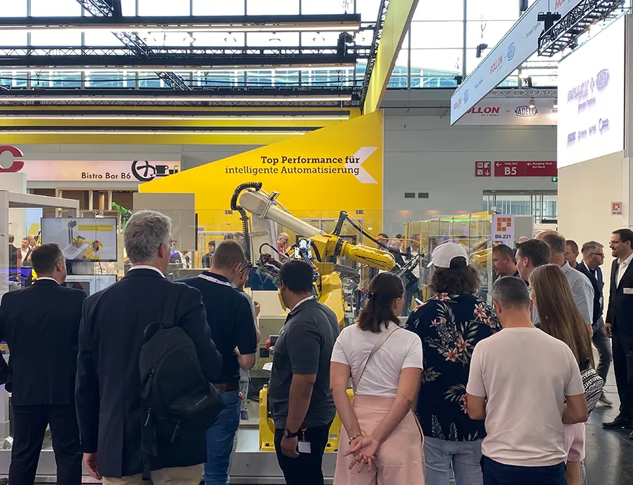 Das Thema KI und Digitalisierung bestimmt künftig über die Zukunftsfähigkeit im Produktionsumfeld der Industrie, Bild: EAD-portal.de / Susanne Woggon Das Thema KI und Digitalisierung bestimmt künftig über die Zukunftsfähigkeit im Produktionsumfeld der Industrie, zu sehen auf der Automatica 2025
