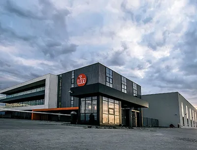 Die Fertigung in Sibiu ist als „Fabrik des Jahres“ ausgezeichnet worden, Bild: Ifm Die Fertigung im rumänischen Sibiu ist als „Fabrik des Jahres“ ausgezeichnet worden