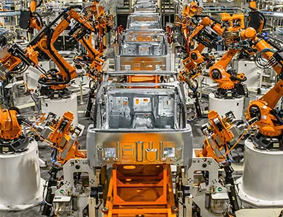 Roboter in der Automobilindustrie, Bild: Kuka Roboter in der Automobilindustrie