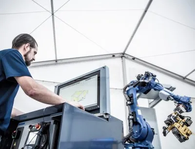 Für die Programmierung des Bohrroboters wird ein BIM-Modell des Raums, in dem der Bohrvorgang stattfinden soll, im System eingelesen, Bild: Goran Gajanin / Das Kraftbild Für die Programmierung des Bohrroboters wird ein BIM-Modell des Raums, in dem der Bohrvorgang stattfinden soll, im System eingelesen