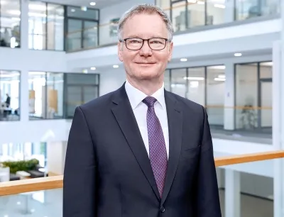 Roland Bent tritt ab 1. März den Ruhestand an, Bild: Phoenix Contact Roland Bent tritt ab 1. März den Ruhestand an