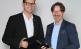 Ein Grund zum Feiern: Frank Hägele und Geschäftsführer Jürgen Schrödel freuen sich über 20 erfolgreiche Jahre Copa-Data Deutschland