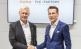 Gerald Mies, CEO Kuka Systems (links) und Dr. Phillipp Hypko, Geschäftsführer von Flex Factory auf der Automatica 2022